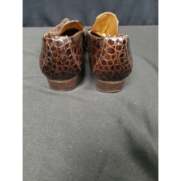 Stuart Weitzman Tassel Loafer Shoes Croc Embossed Patent Leather Brown Sz 9 - Picture 4 of 7